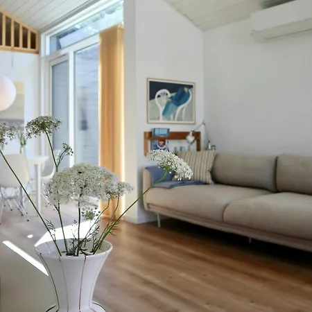 Feriehus New Timber House With Cozy Terrace Near The *