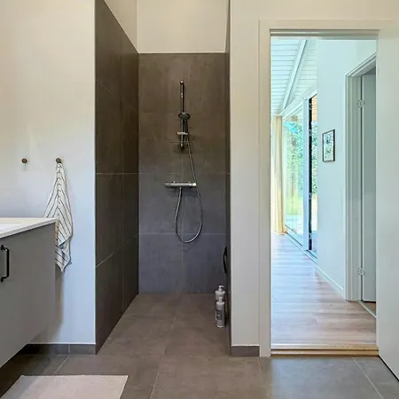 New Timber House With Cozy Terrace Near The Feriehus *